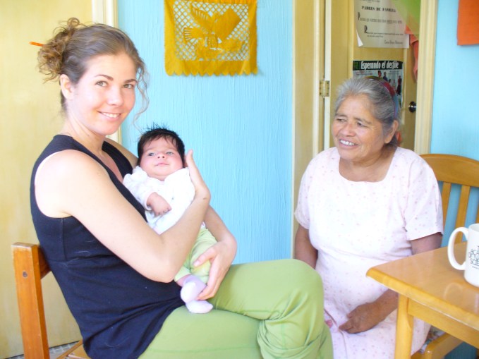 Kelly with baby daughter Natalia and mother-in-law